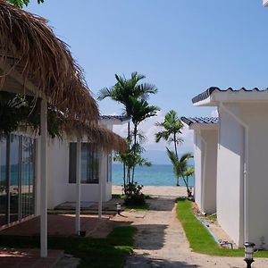 Sea Escapes Resort